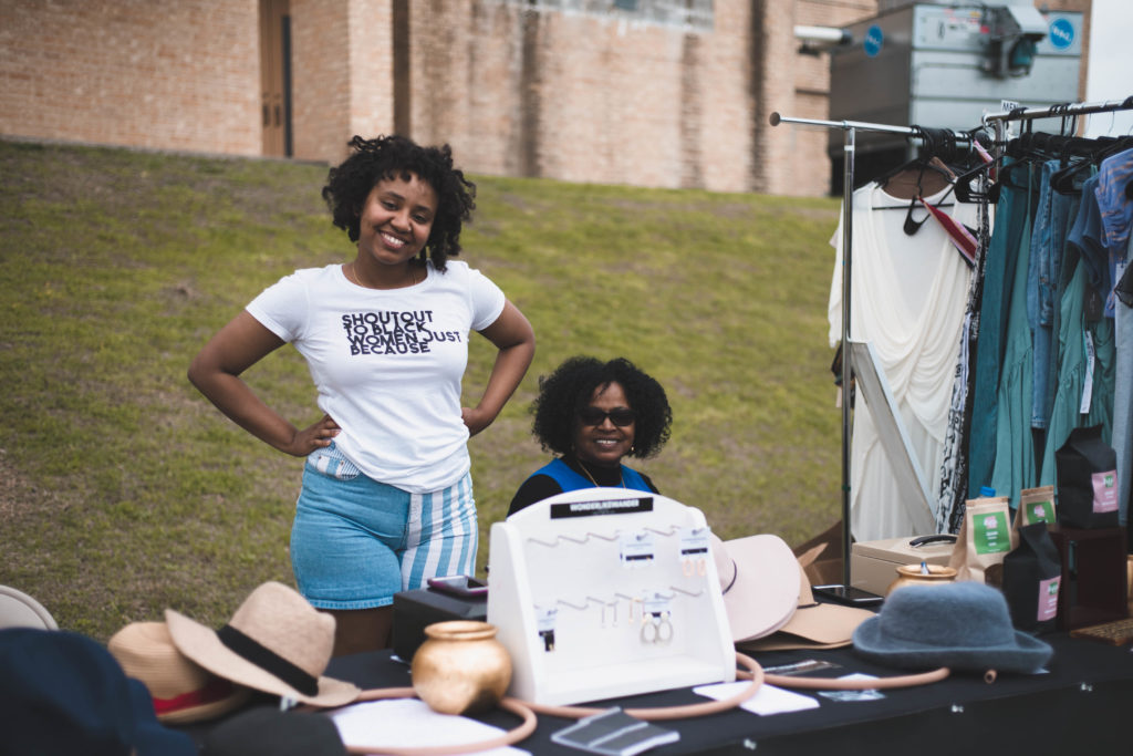 The Curly Girl Picnic, Black Events In Austin, Black Food Trucks in Austin, The Co Report Picnic, Natural Hair Events, Natural Hair Events in Texas, Black Events SXSW, Black Events in Texas, Popular Fashion Bloggers, Coco Bates, Popular Black Bloggers, African American Events, African American Festivals, Natural Hair Bloggers, Popular Black Bloggers